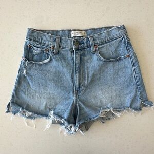 Abercrombie The 90s Cutoff Short Curve Love Size 27 / 4
